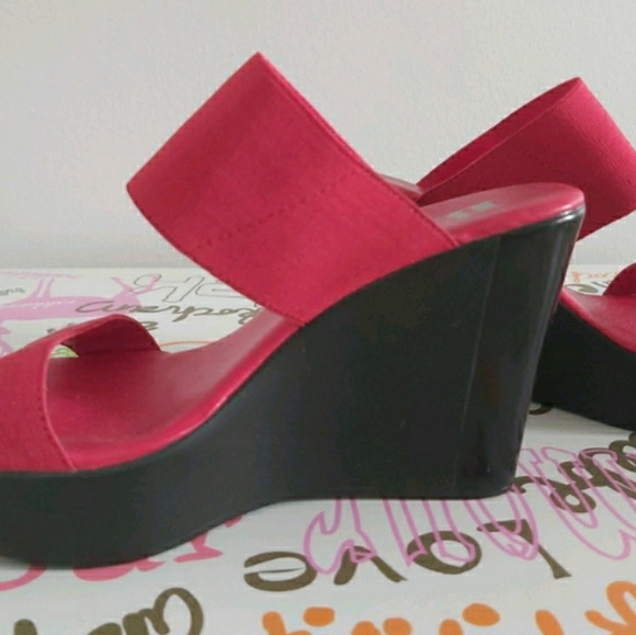 Brown Wedges - Picture 3 of 4